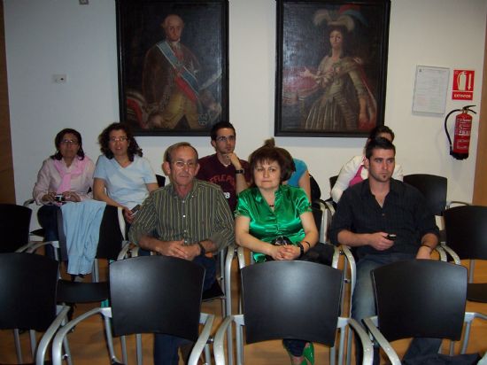 TOMAN POSESIÓN DE SU CARGO LOS MIEMBROS DE LA JUNTA VECINAL DE EL PARETÓN, Y LAS CUATRO MUJERES Y CUATRO HOMBRES, QUE OSTENTARÁN EL CARGO DE ALCALDE PEDÁNEO, DURANTE ESTA LEGISLATURA (2008), Foto 5