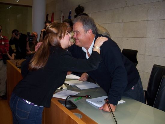 TOMAN POSESIÓN DE SU CARGO LOS MIEMBROS DE LA JUNTA VECINAL DE EL PARETÓN, Y LAS CUATRO MUJERES Y CUATRO HOMBRES, QUE OSTENTARÁN EL CARGO DE ALCALDE PEDÁNEO, DURANTE ESTA LEGISLATURA (2008), Foto 7