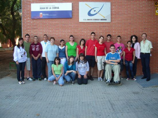 ENTREGAN LOS PREMIOS DEL “CONCURSO FOTOGRÁFICO”, DIRIGIDO A ALUMNOS DE SECUNDARIA Y BACHILLER, ORGANIZADO CON MOTIVO DEL “DÍA MUNDIAL DEL MEDIO AMBIENTE”, Foto 1