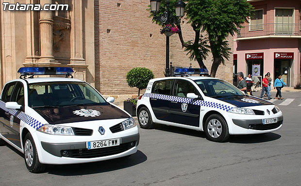 DOS NUEVOS COCHES PATRULLA PARA LA POLICÍA LOCAL DE TOTANA, Foto 1