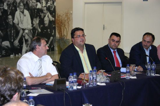 TOTANA CONOCERÁ EL PRÓXIMO MES DE OCTUBRE EL RESULTADO DE SU CANDIDATURA COMO SEDE DE LA TROBADA MUNDIAL DE PEÑAS DEL F.C. BARCELONA 2008, Foto 1