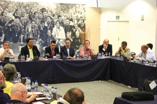 TOTANA CONOCERÁ EL PRÓXIMO MES DE OCTUBRE EL RESULTADO DE SU CANDIDATURA COMO SEDE DE LA TROBADA MUNDIAL DE PEÑAS DEL F.C. BARCELONA 2008, Foto 4