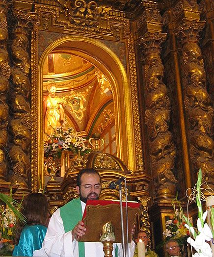 El sacerdote Francisco Javier Flores se va de la Parroquia de Santiago, Foto 2