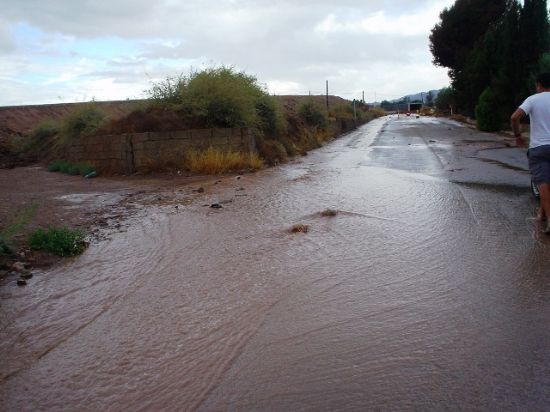IZQUIERDA UNIDA EN TOTANA DENUNCIA LA IMPROVISACIÓN, CHAPUZAS Y MOLESTIAS A LOS VECINOS QUE ESTÁN SUPONIENDO LAS OBRAS DE LA VARIANTE NORTE, Foto 1