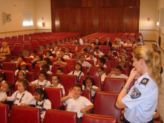 COMIENZA EL CURSO ESCOLAR 2005/2006 DE LA ESCUELA DE EDUCACIÓN VIAL DE LA POLICIA LOCAL DE TOTANA, Foto 2