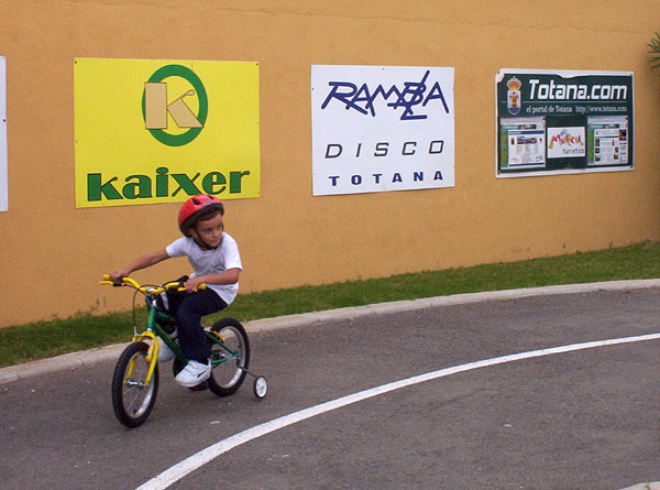 COMIENZA EL CURSO ESCOLAR 2005/2006 DE LA ESCUELA DE EDUCACIÓN VIAL DE LA POLICIA LOCAL DE TOTANA, Foto 3