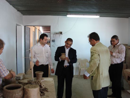 VARIOS EMPRESARIOS DE CANADÁ VISITAN TOTANA PARA CONOCER LA “RUTA DE LA ARTESANÍA” QUE PROMUEVE EL AYUNTAMIENTO Y “MURCIA TURÍSTICA”, Foto 2