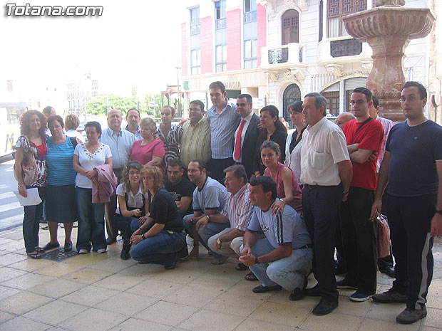 TOTANA SE SUMÓ A LA CONMEMORACIÓN DEL “DÍA MUNDIAL DE LA SALUD MENTAL” A TRAVÉS DE LA LECTURA DE UN MANIFIESTO, Foto 1