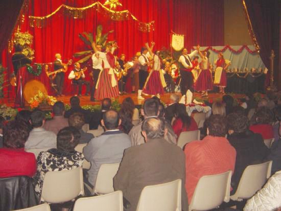 ASOCIACIÓN DE BELENISTAS DE TOTANA HACE ENTREGA PREMIOS XII CONCURSO NAVIDAD´2004 CON ACTUACIÓN CUADRILLAS LOCALES   , Foto 1