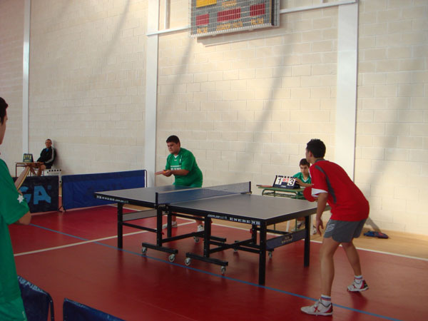 LA ESCUELA DEPORTIVA MUNICIPAL DE TENIS DE MESA COSECHA DOS VICTORIAS Y DOS DERROTAS EN SU DESPLAZAMIENTO A CAMPOS DEL RIO, Foto 2