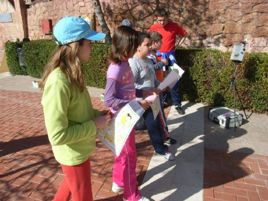 UN TOTAL DE 80 ESCOLARES DE LOS DIFERENTES CENTROS DE ENSEÑANZA DEL MUNICIPIO PARTICIPAN EN LA JORNADA ESCOLAR DE ORIENTACIÓN EN LA SANTA, ORGANIZADA POR LA CONCEJALÍA DE DEPORTES Y EL CLUB DE ORIENTACIÓN DE TOTANA, Foto 7