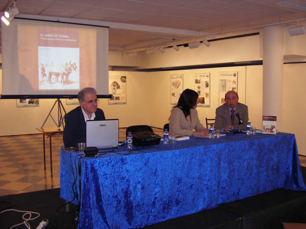 SE PRESENTA EL LIBRO DE EMILIO COBOS SÁNCHEZ, EL CAMPO DE TOTANA. ESTUDIO AGROPECUARIO DE SUS EXPLOTACIONES, Foto 1