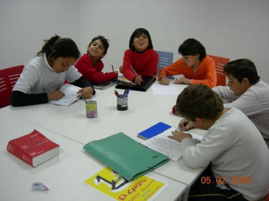 MÁS DE 200 NIÑOS Y JÓVENES DE LA LOCALIDAD SE BENEFICIAN DE LAS PRESTACIONES DEL PROYECTO DE “PROMOCIÓN EDUCATIVA” LLEVADO A CABO POR “EL CANDIL”, Foto 3