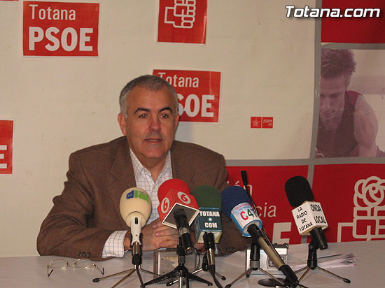 EL PSOE HACE BALANCE DE SU GESTIÓN DURANTE EL AÑO 2005, Foto 1