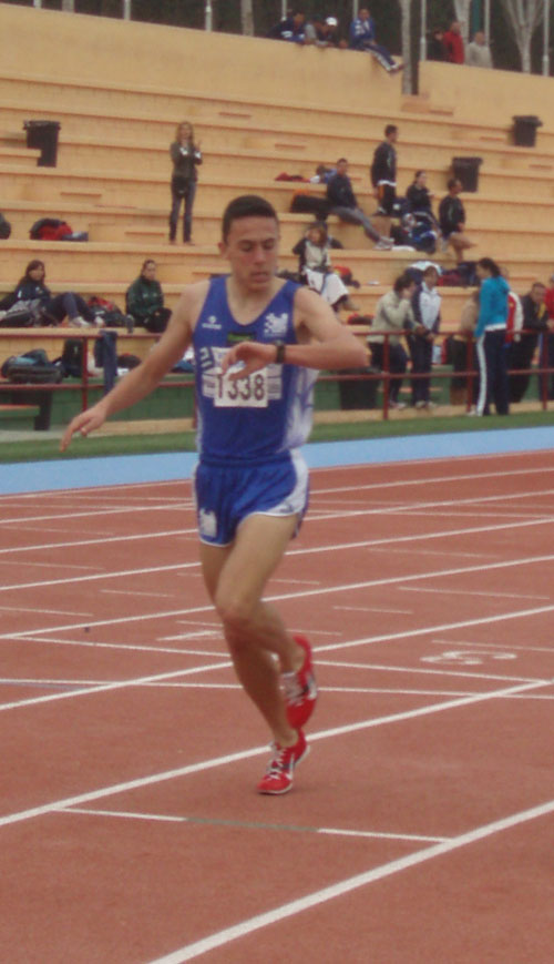 El atleta totanero Andrés Martínez López sigue su preparación  de cara a los próximos Campeonatos de España que se celebrarán el próximo mes de marzo, Foto 1