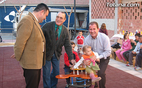 SE INAUGURA EL NUEVO JARDÍN “NARCISO YEPES” DENTRO DE LAS ACTUACIONES DEL PLAN DE CHOQUE EN PARQUES Y JARDINES MUNICIPALES, Foto 3