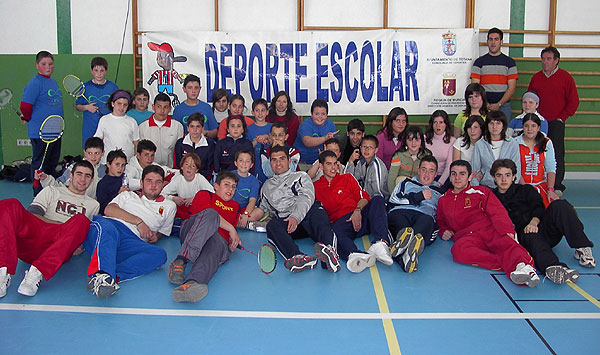 LA FASE PREVIA REGIONAL DE BADMINTON DE DEPORTE ESCOLAR TUVO COMO PROTAGONISTAS A LOS MUNICIPIOS DE TOTANA Y LORQUI, CON 72 ESCOLARES PARTICIPANTES, Foto 2