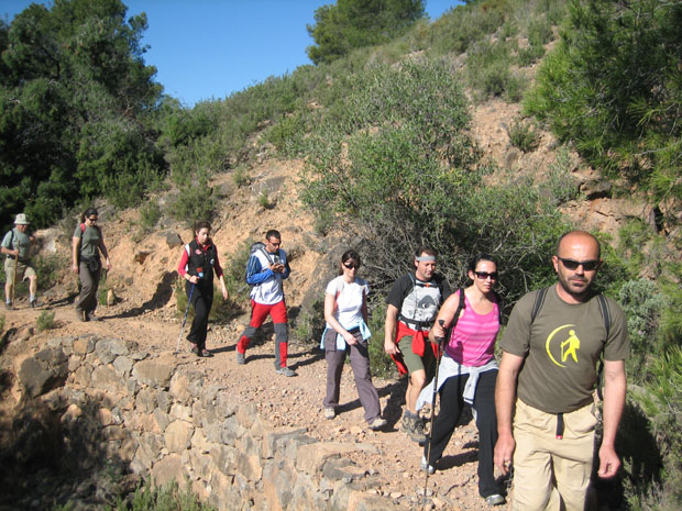 EL CLUB SENDERISTA DE TOTANA REALIZÓ LA RUTA POR LAS PAREDES NEGRAS, Foto 2