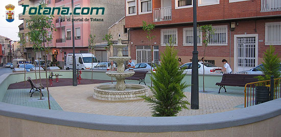 INAUGURACIÓN  DEL NUEVO JARDÍN DE LA PLAZA DEL RASO DE LA MADERERA , Foto 1