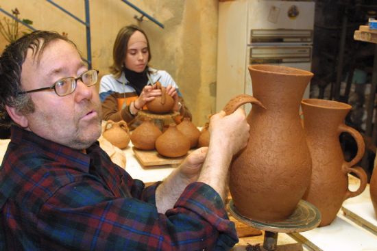 EL AYUNTAMIENTO DE TOTANA VA A RENDIR UN HOMENAJE A LOS ARTESANOS DE TOTANA POR SU TRADICIÓN ALFARERA, Foto 3