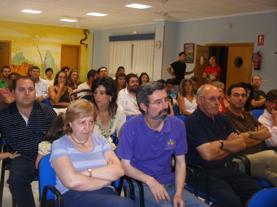 EL CONSEJERO BASCUÑANA CLAUSURA LAS “III JORNADAS ANDERSEN PARA AFECTADOS DE HEMOFILIA CON INHIBIDOR” DESARROLLADAS EN EL CENTRO DE DÍA Y FORMACIÓN PERMANENTE DE HEMOFILIA EN “LA CHARCA”, Foto 4