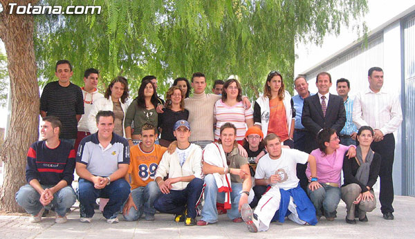 COMIENZA LA NUEVA ESCUELA TALLER SANTA EULALIA DIRIGIDA A LA REMODELACIÓN Y MEJORA DE JARDINES Y PARQUES MUNICIPALES   , Foto 3