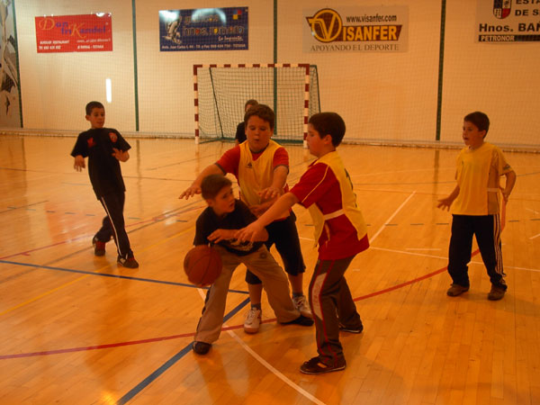 COMIENZAN LOS JUEGOS ESCOLARES CORRESPONDIENTES AL PROGRAMA DE DEPORTE ESCOLAR QUE OFERTA LA CONCEJALÍA DE DEPORTES, Foto 2