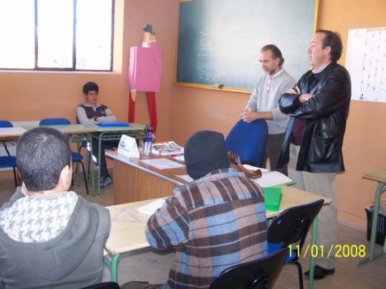 EL AULA OCUPACIONAL DE PROMOCIÓN EDUCATIVA, UBICADA EN EL ANTIGUO INSTITUTO DE BACHILLERATO, SE PONE EN MARCHA CON UN TOTAL DE QUINCE ALUMNOS QUE REALIZARÁN UN PROGRAMA DE INICIACIÓN PROFESIONAL (2008), Foto 5
