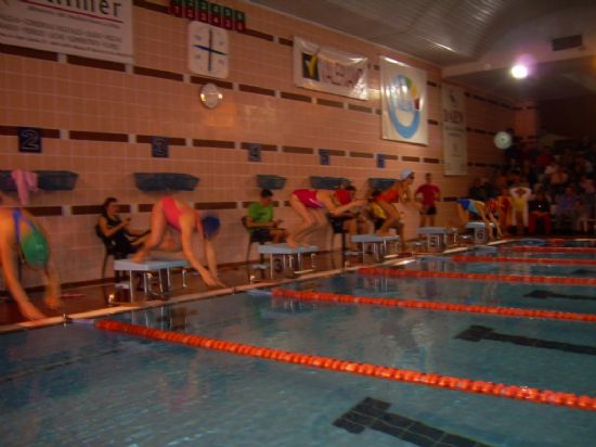 UN TOTAL DE 32 NADADORES DE TOTANA PARTICIPAN EN EL “I TROFEO DE NATACIÓN INTERESCUELAS VALLE DE GUADALENTÍN” CELEBRADO EN LORCA (2008), Foto 3
