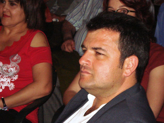 MAS DE 150 VECINOS DEL BARRIO TIROL CAMILLERI ASISTEN AL MITIN DE INICIO DE CAMPAÑA DE IU + LOS VERDES EN EL JARDIN DE BUERO VALLEJO, Foto 4