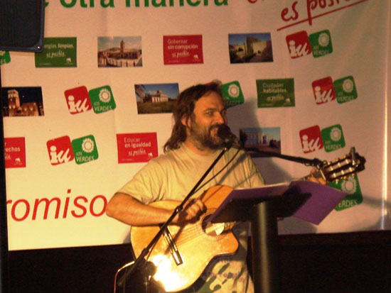 MAS DE 150 VECINOS DEL BARRIO TIROL CAMILLERI ASISTEN AL MITIN DE INICIO DE CAMPAÑA DE IU + LOS VERDES EN EL JARDIN DE BUERO VALLEJO, Foto 7