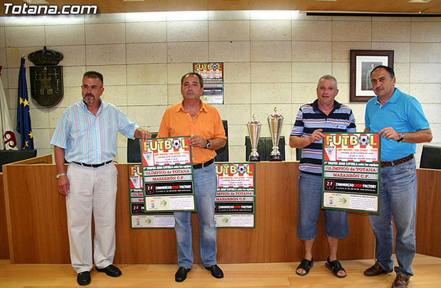 SE PRESENTA EL I TROFEO DE FÚTBOL “JUAN CAYUELA”, Foto 1