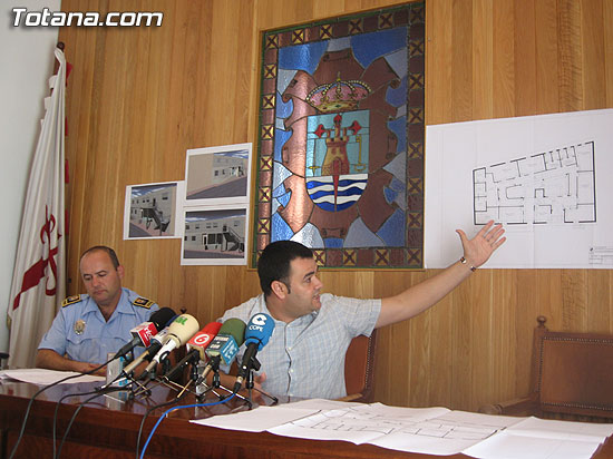 EL AYUNTAMIENTO DE TOTANA REMODELARÁ EL EDIFICIO DE LA PLAZA DE ABASTOS PARA UBICAR LAS NUEVAS DEPENDENCIAS DE LA POLICÍA LOCAL, Foto 2