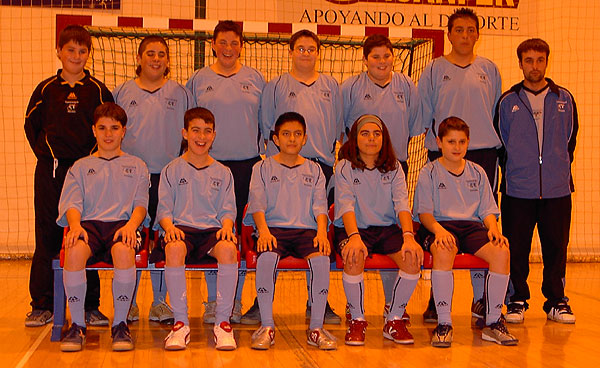 LAS DIFERENTES CATEGORÍAS DEL C.F.S. CAPUCHINOS SE PRESENTAN EN EL PABELLÓN MUNICIPAL MANOLO IBÁÑEZ, Foto 3