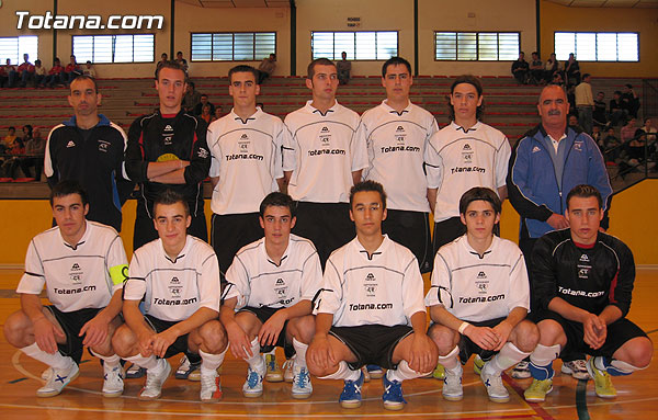 LAS DIFERENTES CATEGORÍAS DEL C.F.S. CAPUCHINOS SE PRESENTAN EN EL PABELLÓN MUNICIPAL MANOLO IBÁÑEZ, Foto 4