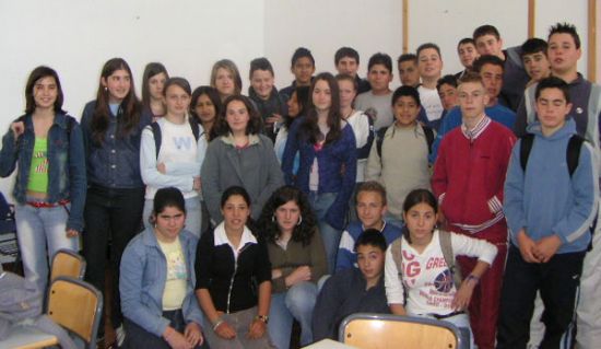 La Asociación Murcia Acoge de Totana ha finalizado el Proyecto de Sensibilización sobre Inmigración en Centros de Secundaria de Totana, Foto 1