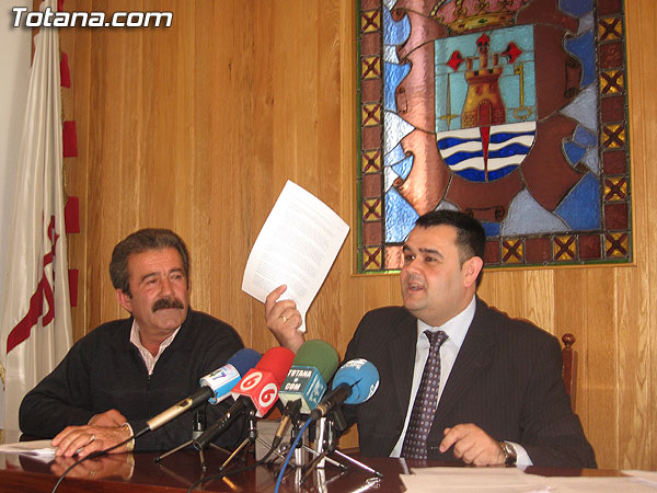 EL CONCEJAL DE CAMINOS ANUNCIA QUE EN BREVE VA A PRESENTAR UN PLAN PARA EL ARREGLO DE CAMINOS RURALES EN EL MUNICIPIO, Foto 2