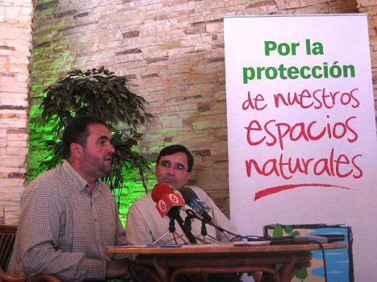 LOS PROMOTORES DE LA INICIATIVA LEGISLATIVA POPULAR , PARA PRESEVAR LOS ESPACIOS NATURALES EN LA REGIÓN DE MURCIA, PRESENTAN LA CAMPAÑA DE RECOGIDA DE FIRMAS EN TOTANA, Foto 1