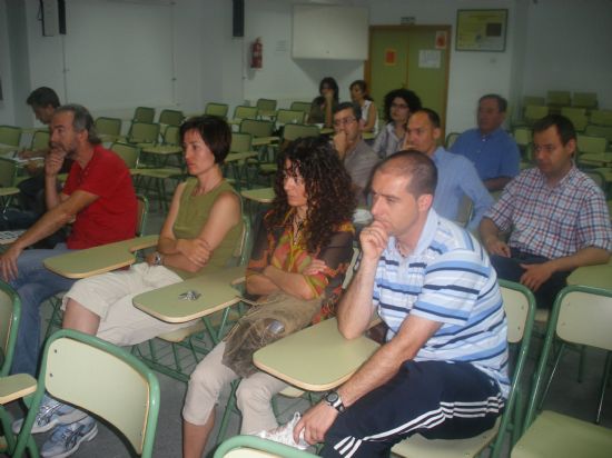 LA CONCEJALÍA DE DEPORTES Y EL I. E. S “JUAN DE LA CIERVA” ACUERDAN PONER A DISPOSICIÓN DE TODOS LOS CIUDADANOS LAS INSTALACIONES DEPORTIVAS DE ESTE CENTRO EDUCATIVO EN HORARIO NO LECTIVO, Foto 2