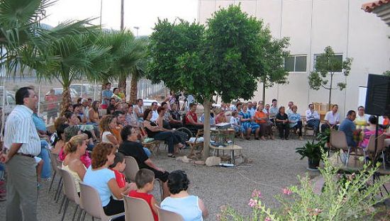 SE CLAUSURA EL CURSO 2004/2005 EN EL CENTRO OCUPACIONAL JOSÉ MOYÁ TRILLA DE TOTANA   , Foto 1