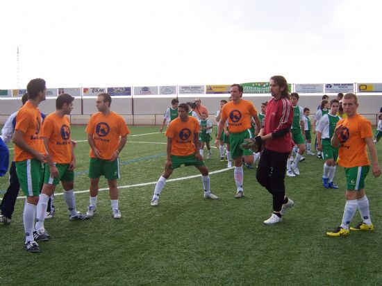 PRESENTAN EN EL CAMPO DE FÚTBOL BERNARDO CÁNOVAS DE EL PARETÓN A LOS EQUIPOS DE LAS TRES CATEGORÍAS DE PRIMERA TERRITORIAL DEL CAMPEONATO INTER-ESCUELAS, Foto 7