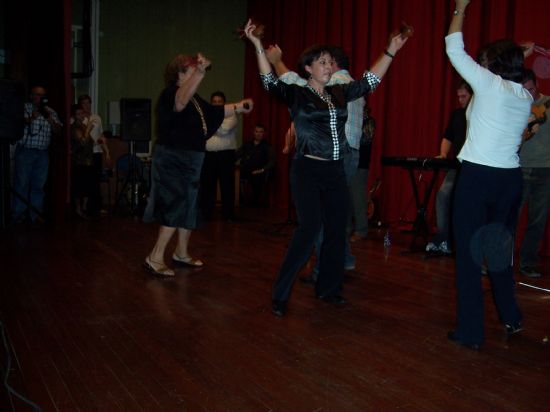 EL PROGRAMA “OTOÑO CULTURAL” ARRANCA EN LA LOCALIDAD CON LA CELEBRACIÓN DE LA OBRA DE TEATRO “UNA LECCIÓN ANIMAL”, LAS “IV JORNADAS ETNOFOLKÓRICAS” Y EL HOMENAJE A LA FUNDADORA DEL GRUPO FOLKLÓRICO SANTIAGO, MILAGROS SERRANO, Foto 5