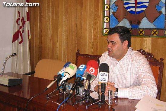 EL PARTIDO POPULAR DE TOTANA CALIFICA DE NEFASTA LA NUEVA LEY DE EDUCACIÓN QUE PRETENDE APROBAR EL PSOE, Foto 1