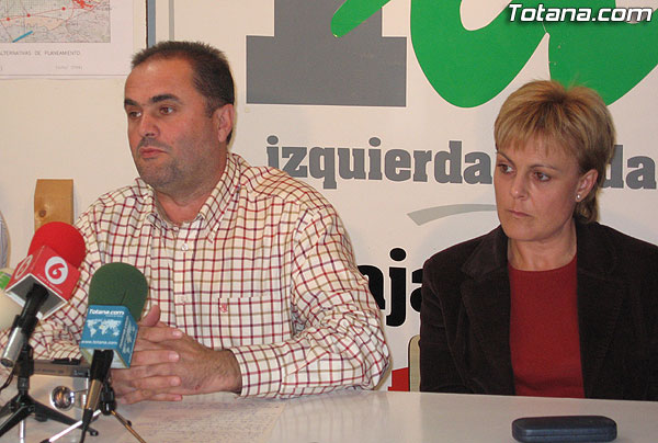 IZQUIERDA UNIDA EN TOTANA INICIA UNA CAMPAÑA PARA EXIGIR UN PLAN GENERAL DE ORDENANCIÓN URBANA QUE NO SE BASE EN LA ESPECULACIÓN Y CONTEMPLE LOS INTERESES DE LA MAYORÍA DE LOS VECINOS, Foto 4