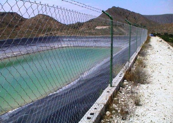 IZQUIERDA UNIDA DE TOTANA PIDE QUE LA COMUNIDAD AUTÓNOMA Y CONFEDERACIÓN TOMEN MEDIDAS PARA DEFENDER A LOS DOS MIL USUARIOS DEL POZO DE CAMPIX TRÁS SU COMPRA POR PARTE DE UNA URBANIZADORA, Foto 1