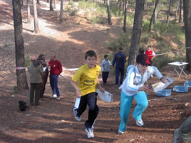 MÁS 200 ESCOLARES PARTICIPAN EN LA FINAL REGIONAL ESCOLAR DE ORIENTACIÓN EN TOTANA DENTRO DEL PROGRAMA DE DEPORTE ESCOLAR, Foto 2