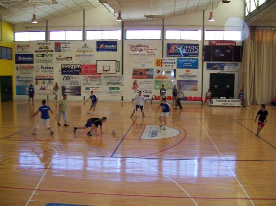 EL PABELLÓN MUNICIPAL DE DEPORTES ACOGE UNA CONVIVENCIA DE REINSERCIÓN SOCIAL ENTRE USUARIOS DEL CENTRO DE DÍA “HELIOTROPOS” Y RECLUSOS DEL CENTRO PENITENCIARIO QUE SE ENCUENTRAN EN TERCER GRADO (2008), Foto 5