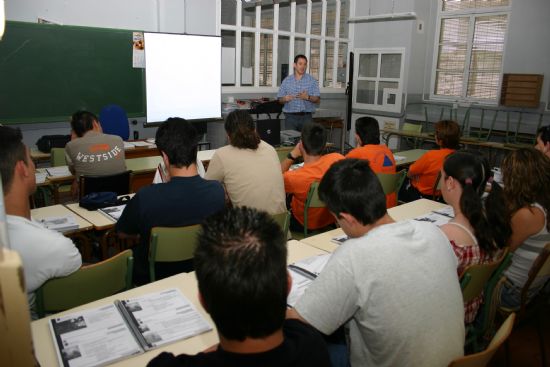 VOLUNTARIOS DE PROTECCIÓN CIVIL DE TOTANA PARTICIPAN EN CURSO DE VIGILANCIA DE INCENDIOS FORESTALES IMPARTIDO POR LA COMUNIDAD AUTÓNOMA   , Foto 2