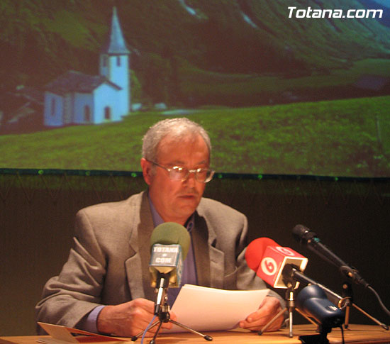 SE PRESENTA EL POEMARIO POEMAS CARDINALES, DE ANTONIO RODRÍGUEZ HERNANDEZ., Foto 1