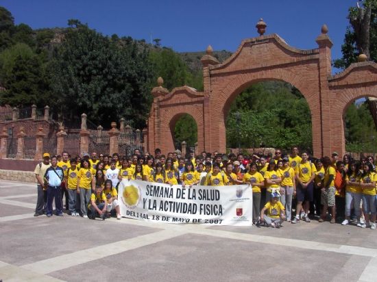SE INICIA LA SEMANA DE LA SALUD Y LA ACTIVIDAD FÍSICA CON UNA JORNADA DE ORIENTACIÓN EN LA SANTA DONDE PARTICIPAN 180 ESCOLARES DEL MUNICIPIO, Foto 1